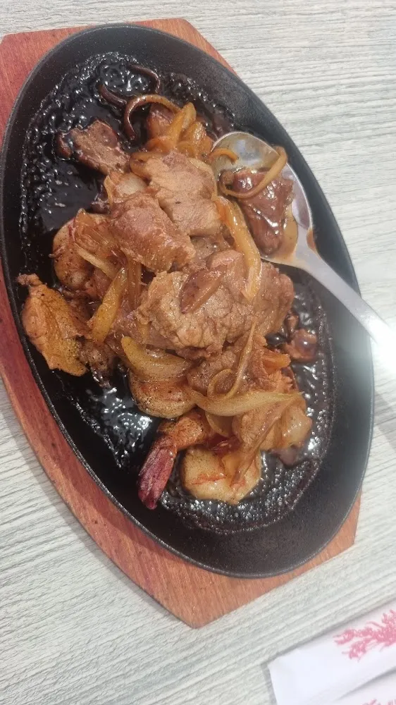 Crevettes Et Porc Au Caramel